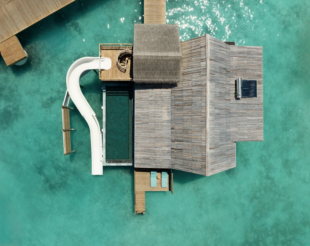 몰디브 라 길리, 베일 벗은 2026 화제의 럭셔리 리조트